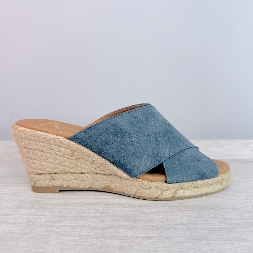 BRAND NEW! Anthropologie Paseart blue suede espadille wedge sandals size 6